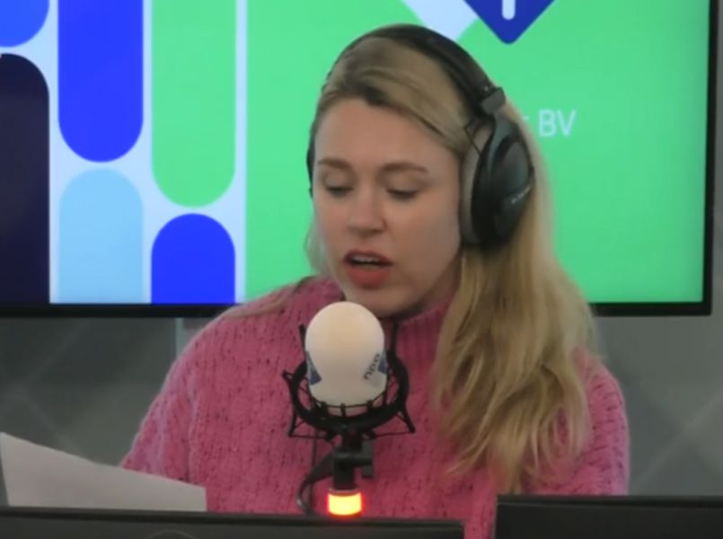 Wat doet meer pijn: een bal in je ballen óf bevallen?