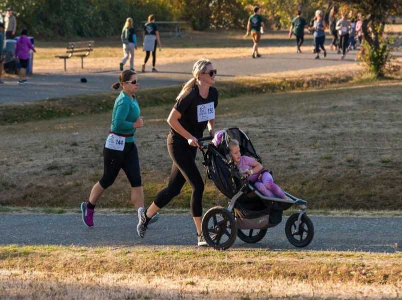 Hardlopen met de kinderwagen: waar moet je op letten?