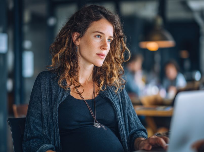 Kijktip: De Monitor over zwangerschapsdiscriminatie op het werk