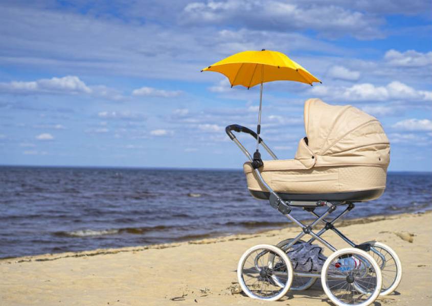 Zweedse kinderarts: ‘Leg nooit een deken over een kinderwagen tegen de zon’