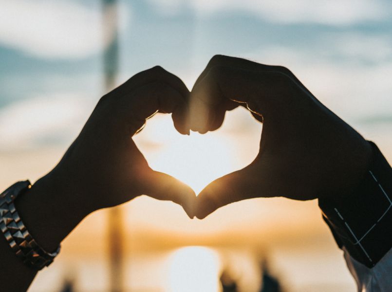 Hartverwarmend: moeder houdt dochter na negen dagen in armen