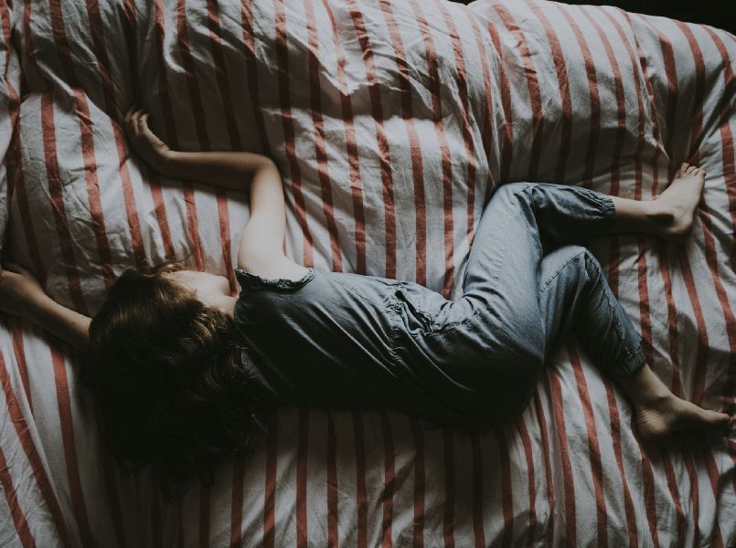 Help, mijn kind plast ’s nachts in bed! Wat kan ik doen?