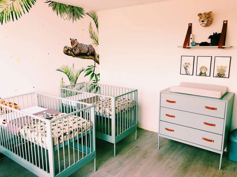 Binnenkijker: hoe geweldig is deze jungle babykamer voor twins!