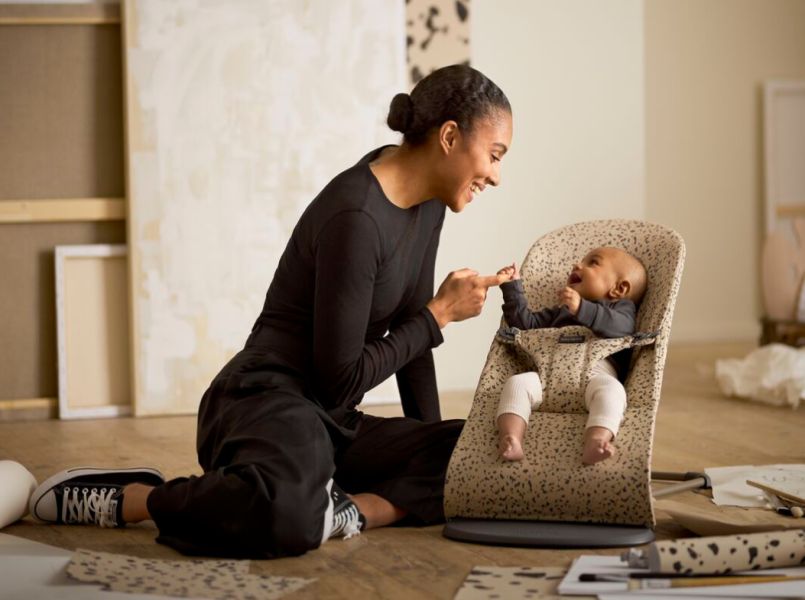 Volg ons WhatsApp-kanaal en maak kans op een BabyBjörn wipstoel!