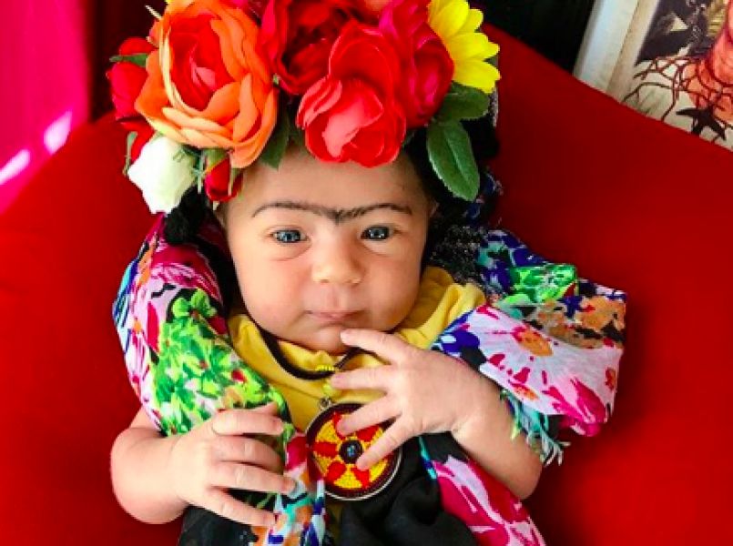 Baby verkleed als meest invloedrijke vrouwen ter wereld