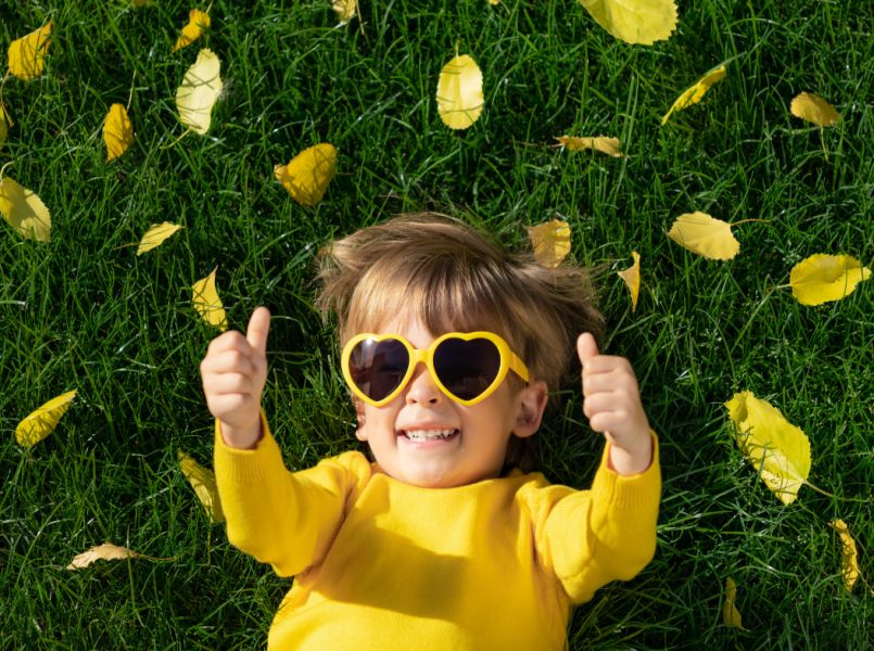10 tekenen dat je kind gelukkig is, volgens psychologen