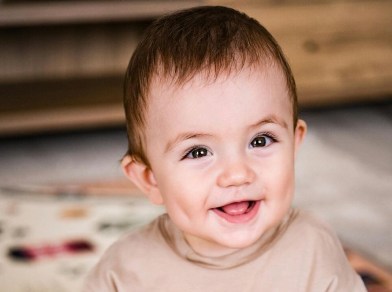 Enig kind? Dit zijn 6 verrassende eigenschappen die jij misschien herkent!