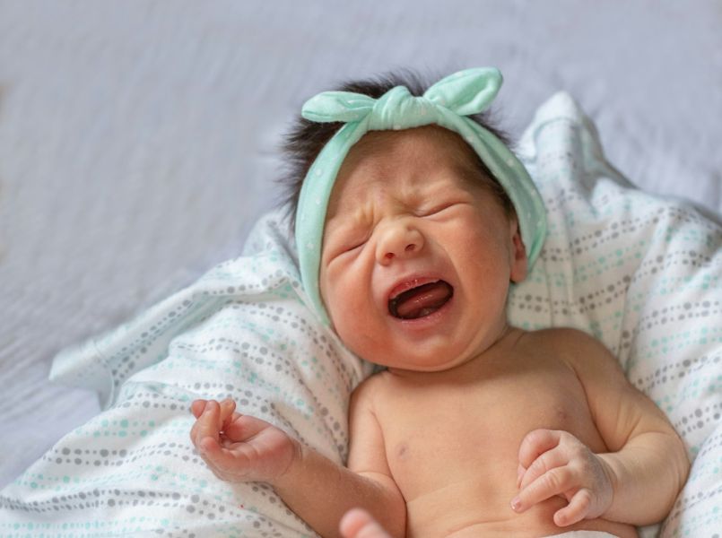 Help, mijn baby is ontroostbaar! Heeft hij last van koliek?